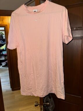 Nike Light Pink Crewneck Short Sleeve Tee